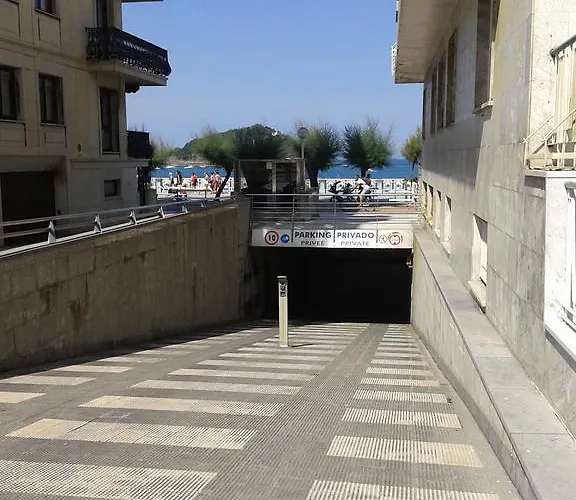 Marina La Concha 圣塞瓦斯蒂安